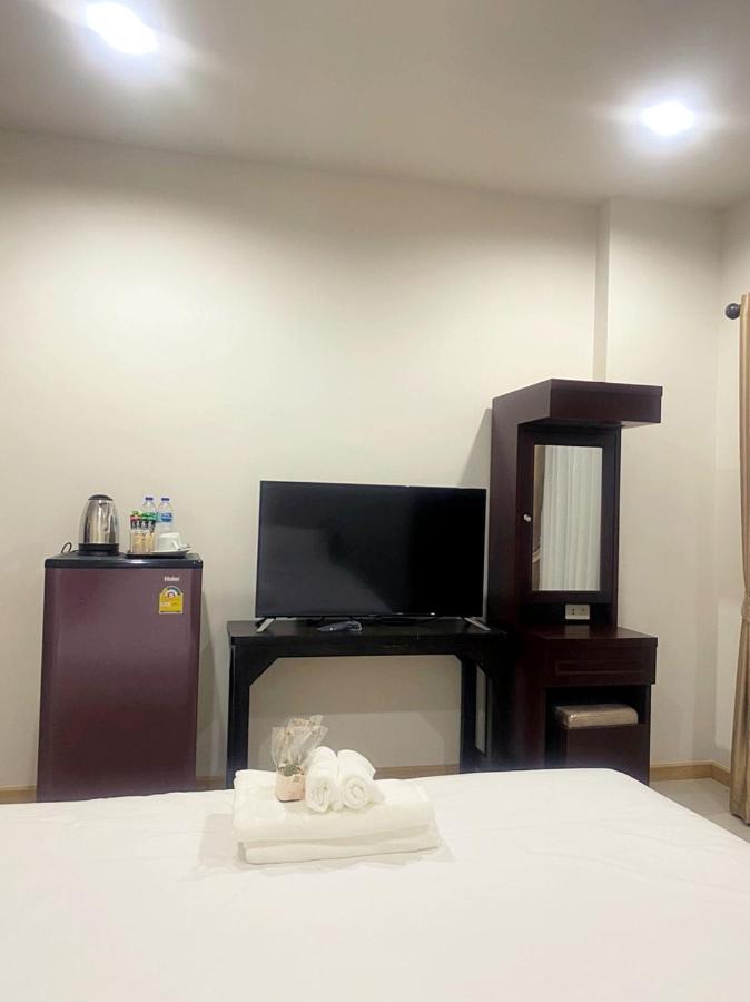 Apartamento Re Riva Bangkok Exterior foto